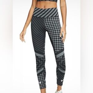 Nike Women’s Epic Luxe Dri Fit Running Leggings size large